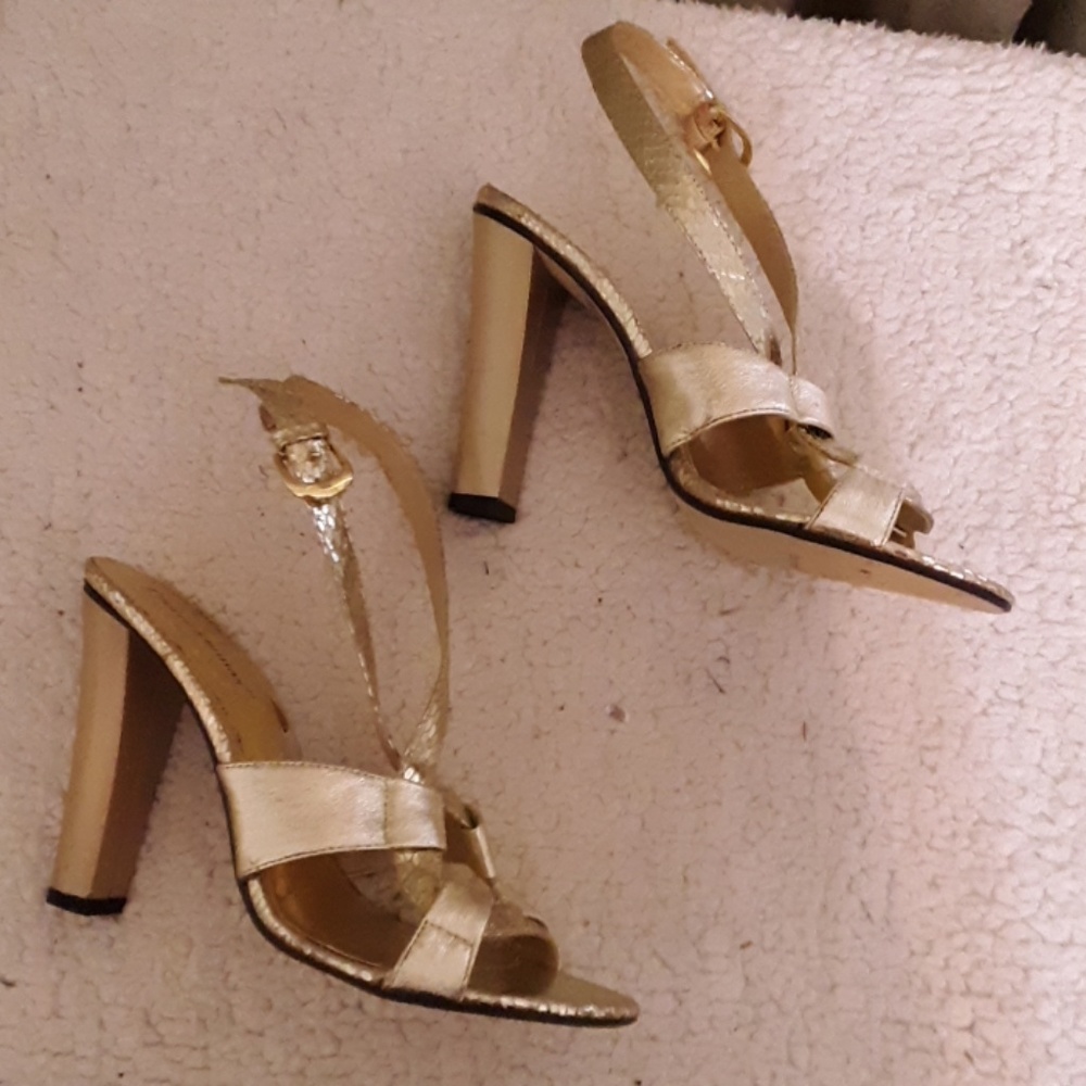 Pierre Dumas Gold Sandal Heels Sz 7